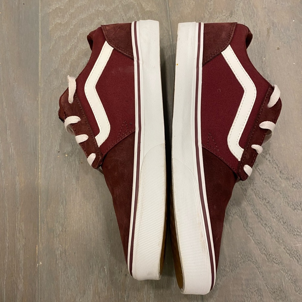 BRAND NEW Old School Leather vans